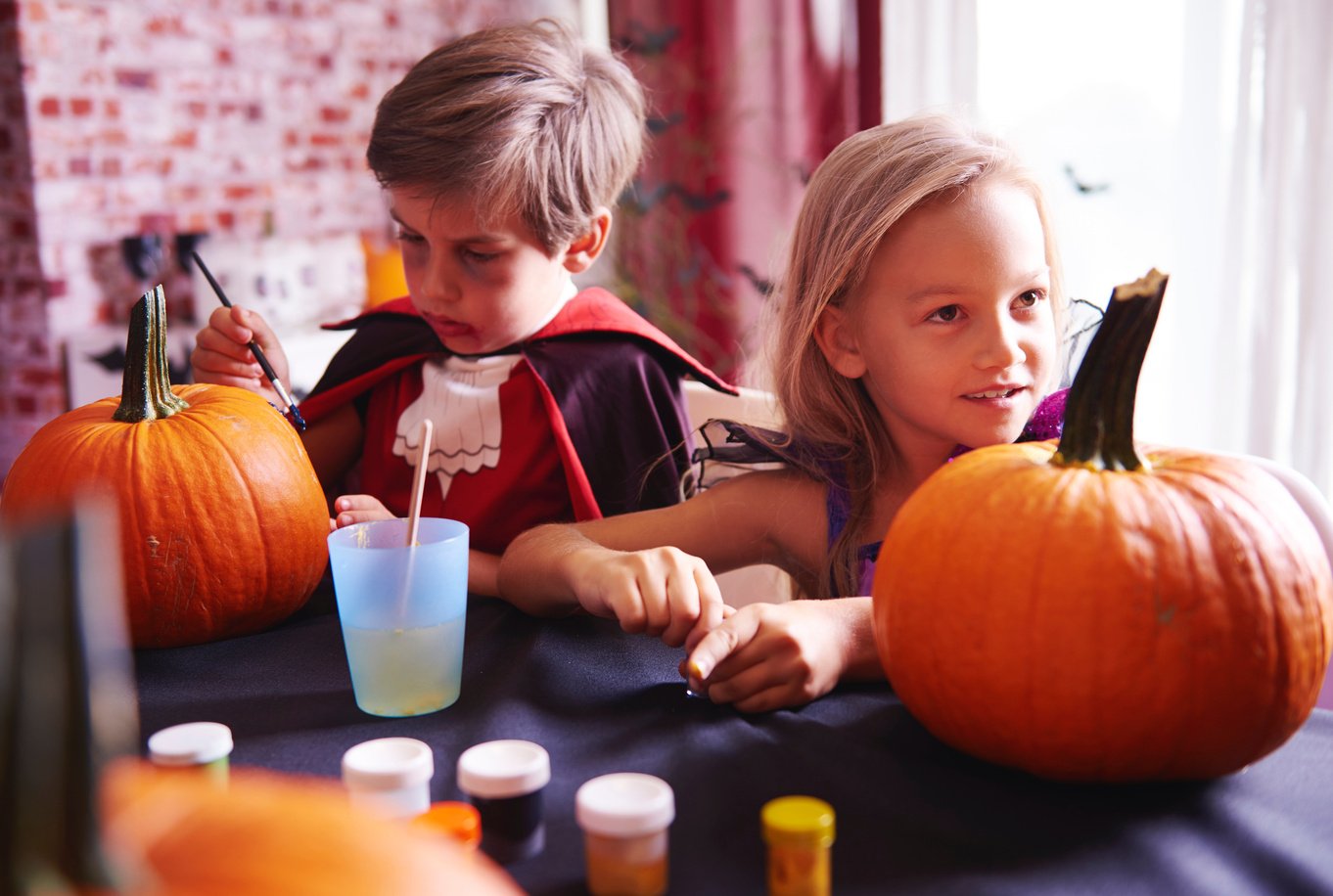 Halloween Party Pumpkin Painting